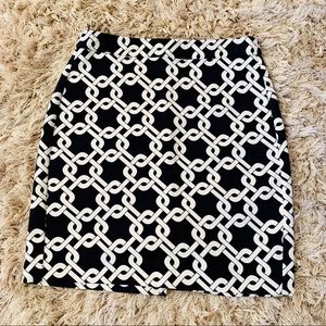 Banana Republic Navy And White Chain Link Skirt 0P